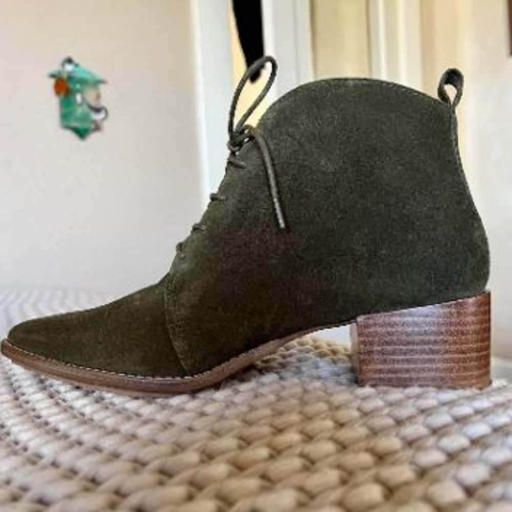 Kelsi Dagger suede lace-up boots